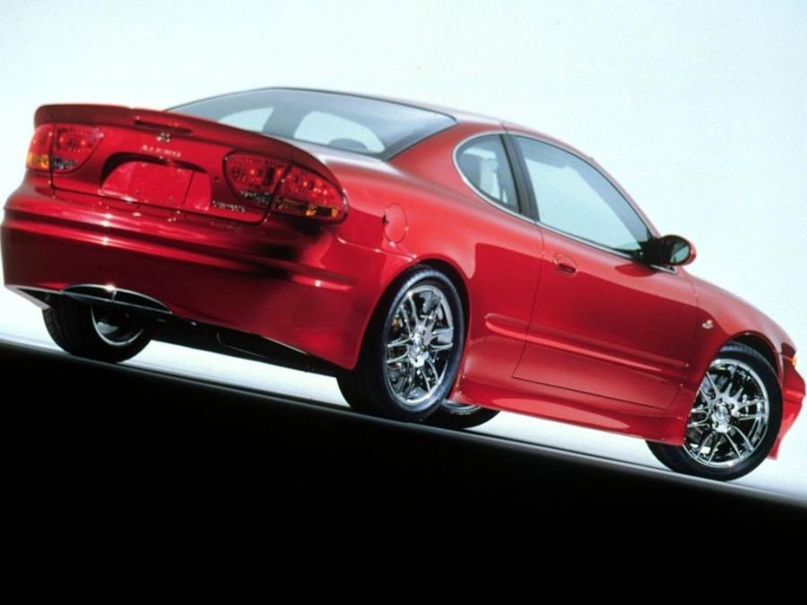  Oldsmobile Alero OSV Concept 2000 года  (фото 2 из 6)